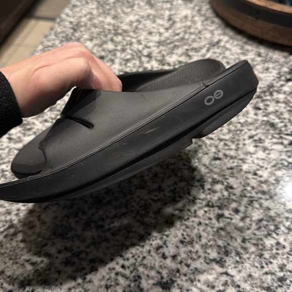 Oofos Ooahh Black Recovery Comfort
Sport Slide Sandals Shoes Women’s sz 7 - Picture 4 of 8